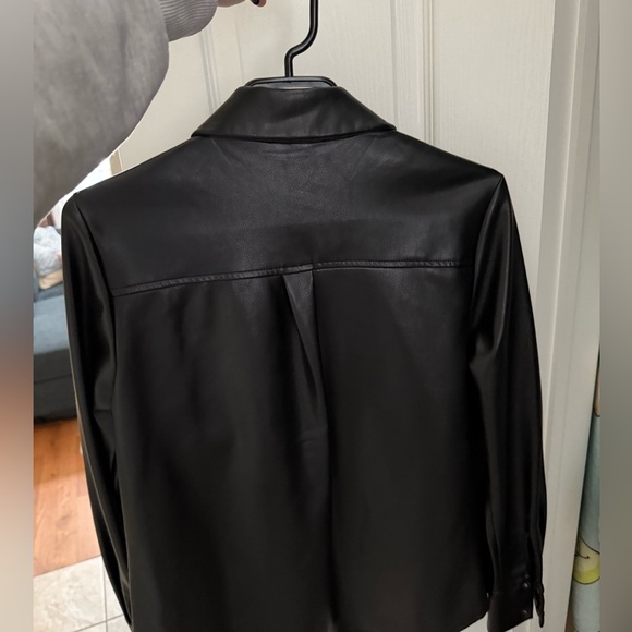 Leather jacket - Picture 2 of 2